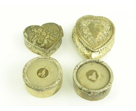 A DUTCH SILVER MINIATURE HEART SHAPED BOX, IMPORT MARKED LONDON 1906, A CONTEMPORARY EDWARD VII HEART SHAPED BOX AND A PAIR O