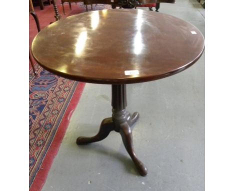 A 19TH CENTURY MAHOGANY TRIPOD TABLE