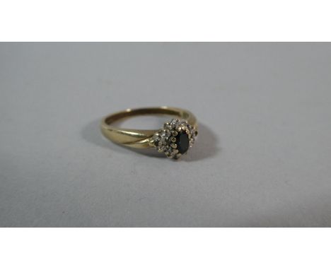 A 9ct Gold Ladies Dress Ring, 2.7g 