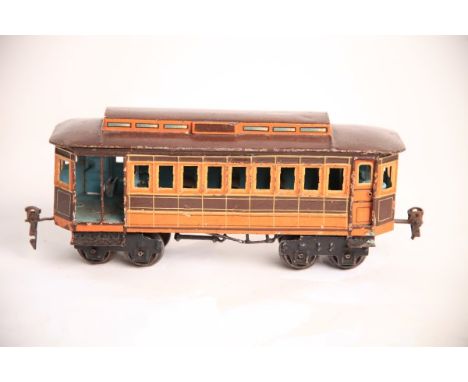 Märklin S0 Strassenbahnwagen Amerika (3`rd Avenue) von ca.1910, ohne Beschriftung. Mit Inneneinrichtung. Lampensteg innen feh