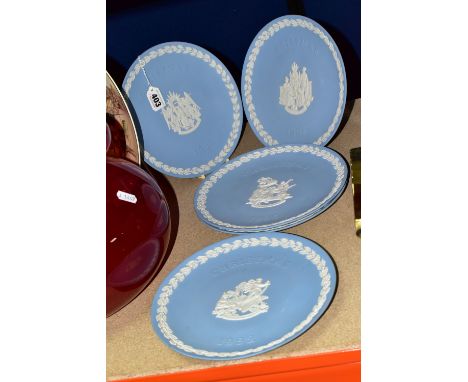 FIVE WEDGWOOD BLUE JASPER WARE CHRISTMAS CABINET PLATES, comprising 1992, 1994,1995, two 1996 plates, diameter 23cm (5) (Cond