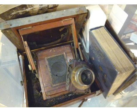 Vintage plate camera with some unopened glass plates, A/F