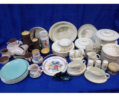 POOLE POTTERY: TRADITIONAL PAINTED WARES Twintone, and 'Melbury' dinnerware, and other items (a quantity)