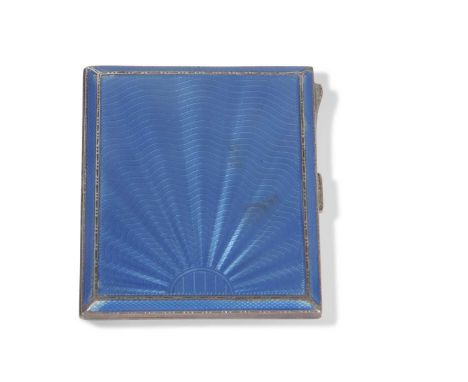 George V cigarette case with engine turned decorated back, the lid with pale blue guilloche enamelled and radial engine turne