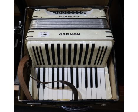 Hohner student III mother of pearl finish piano accordion in original case. (B.P. 24% incl. VAT)