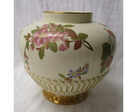 Royal Worcester bulbous vase - Pattern number 1663 - Circa 1895