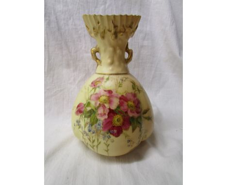 Royal Worcester vase pattern 1286 - Circa 1889