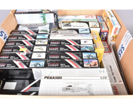 WWII and Later Aircraft Kits and Missiles of European Manufacture, mainly boxed collection, 1:72 scale, Pioneer 2 4001 FW TA.