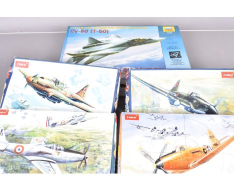 WWII and Later Mainly Military Aircraft Kits, a boxed collection, 1:72 scale examples, Zvezda 7272 Kamov helicopter, 7223 IL-