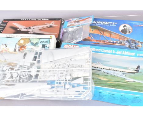 WWI Period and later Military and Civil Aircraft of Russian Manufacture, 1:72 scale examples by NOVO, 78079 DH Hornet (2), 78