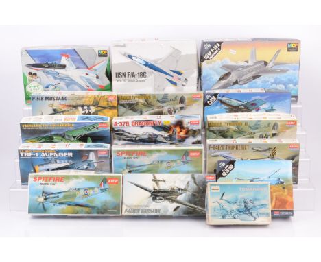 Academy Hobby Model WWII and Later Aircraft Kits, a boxed collection, 1:72 scale examples, 12461 Dragonfly, 1668 Warhawk, 213