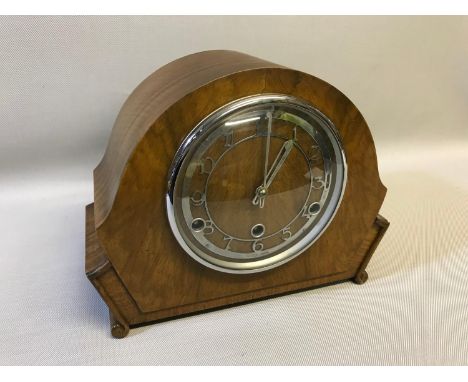 British made Art Deco mantle clock with key and pendulum 