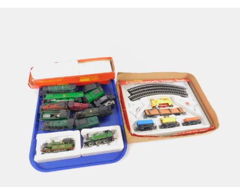 Hornby 00 gauge locomotives, including Sir Dinadan, Southern Railways, 4-6-0, together with an Airfix Great Western shunting 