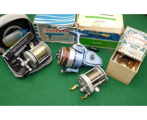 REELS: (3) Pflueger Supreme model 510 bait casting reel, free spool cub drag, fine condition, c/w rubber handles, screwdriver