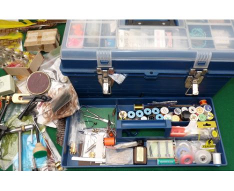 FLY TYING MATERIALS: Good collection of fly tying materials incl. various swivel head vices, assorted tools, good mixture of 