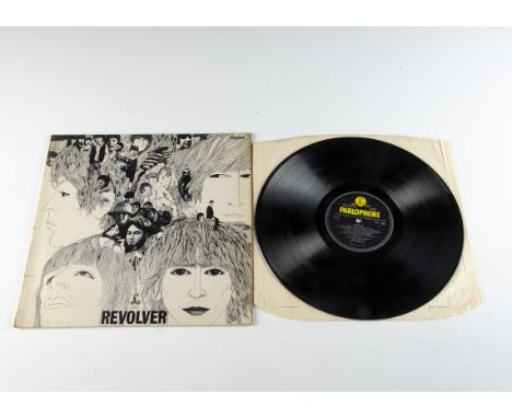 Beatles LP, Revolver LP - Original UK First Press Stereo Release 1966 on Parlophone - PCS 7009. Laminated Flipback Garrod and