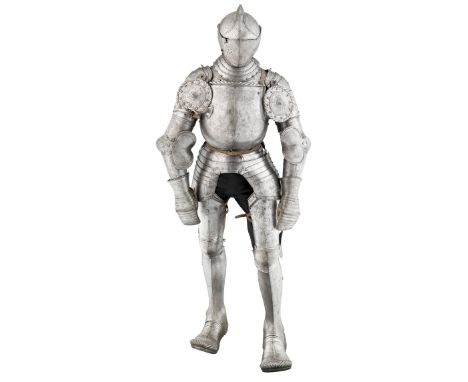 ‡ COMPOSITE SOUTH GERMAN HEAVY FIELD ARMOUR, PARTLY NUREMBERG, CIRCA 1540, WITH A NORTH ITALIAN CLOSE HELMET, CIRCA 1570 comp