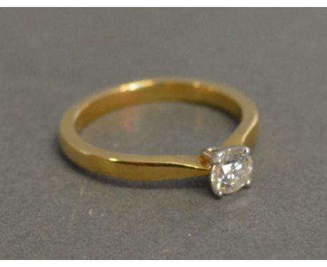 An 18ct. Yellow Gold Diamond Solitaire Ring, approximately 0.38 ct 