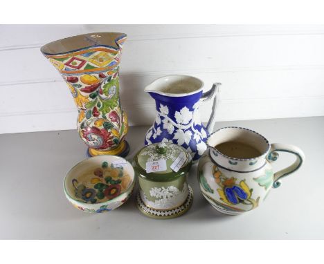MIXED LOT COMPRISING A HONITON POTTERY JUG, A VICTORIAN JUG MARKED TO BASE 'SOCIETY OF ARTISTS PRIZE JUG 1846' WITH DATE REGI