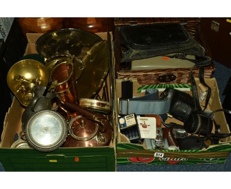 TWO BOXES AND LOOSE MISCELLANEOUS ITEMS to include a box of assorted copper and brass metalware comprising a large copper ket