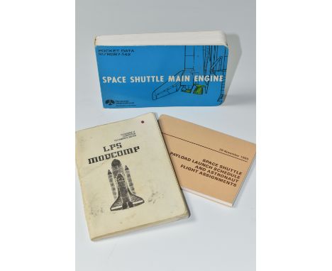 THREE OFFICIAL SPACE SHUTTLE INFORMATION BOOKLETS, comprising a Rockwell International 'Space Shuttle Main Engine' pocket dat