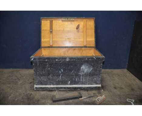 A SMALL VINTAGE WOODEN TOOLCHEST CONTAINING TOOLS including a Prestons Patent bullnose plane. chisels, hammers, dividers etc 
