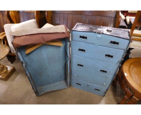 An early 20th Century fitted steamer trunk