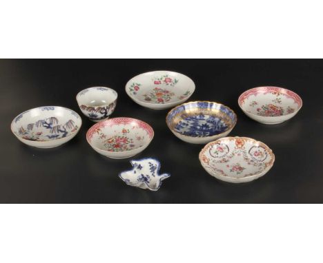 A collection of mainly 18th century English porcelain, to include a Bow blue and white pickle dish, circa 1765, and a tea bow