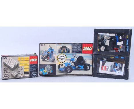 &nbsp;A collection of 4x vintage boxes of Technics Lego - including two within the original boxes; Sets 854 and 870. The othe