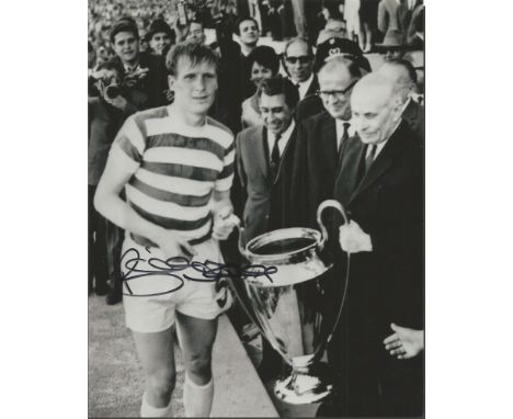  Billy McNeill signed Celtic 1967 European Cup 8x10 Photo. Good condition. All signed items come with Certificate of Authenti