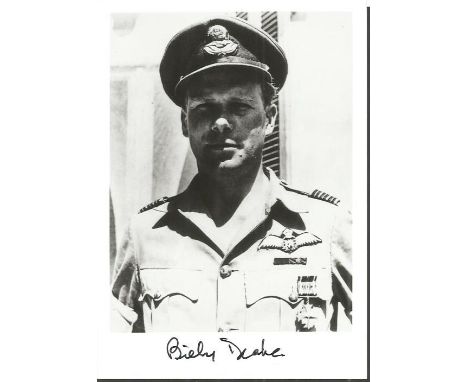 Gp. Capt. Billy Drake WW2 Battle of Britain pilot signed 7 x 5 black and white portrait photo. Limited edition of 200 signed 