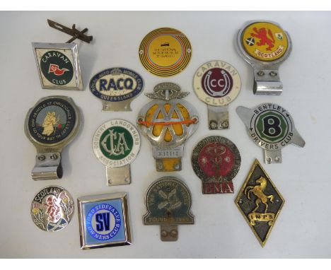 A selection of assorted car badges including Caravan Club, Royal Automobile Club of Queensland etc. 