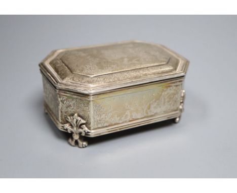 A George V silver octagonal trinket box, engraved with Pegasus hunting scenes, Goldsmith &amp; Silversmiths Co Ltd, London, 1