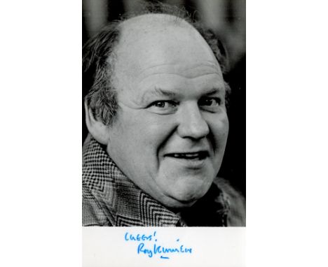 Roy Kinnear signed 5 x 4 black and white photo. Kinnear was a British character actor. He is known for his roles in films dir