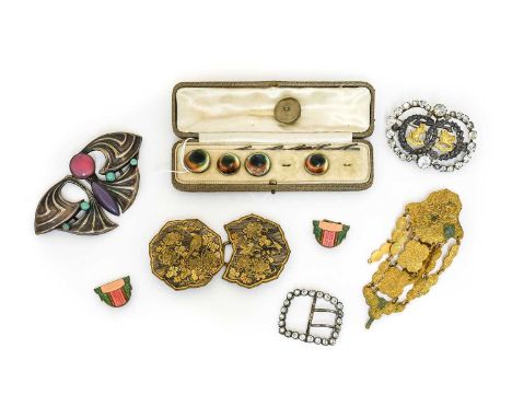 A Quantity of Jewellery, comprising of five operculum shell cufflinks, case labelled The Artificiers' Guild Ltd, 4 Conduit St