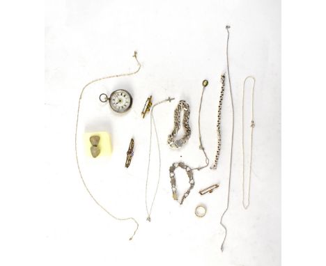 Various items of costume jewellery to include a gold and amethyst coloured brooch, a 9ct gold band ring with floral decoratio