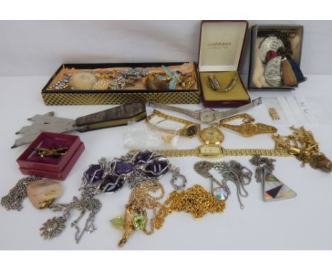 Various items of modern and vintage costume jewellery and collectibles, to include dress watches, brooches, necklaces, medals