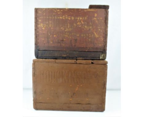 Two vintage wooden pop boxes from 'Hodgekinsons Fleetwood', 28 x 41 x 30cm.