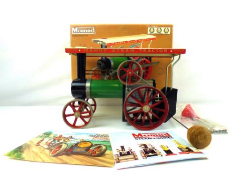 MAMOD; a vintage 'Steam Tractor TE 1A' traction engine, in original box and packaging. CONDITION REPORT: Condition is good. U