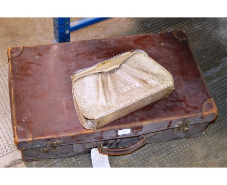 VINTAGE LEATHER TRAVEL CASE &amp; VINTAGE SNAKE SKIN LADIES HANDBAG     