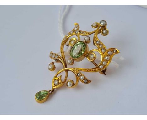 A art nouveau peridot and pearl pendant brooch 9ct   3.5 gms
