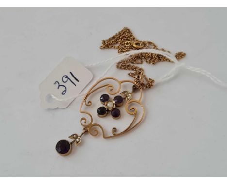 A amethyst and pearl pendant and chain 9ct 16 inch    4.4 gms