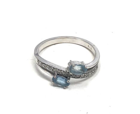 9ct White Gold Diamond &amp; Aquamarine Ring (2.2g)