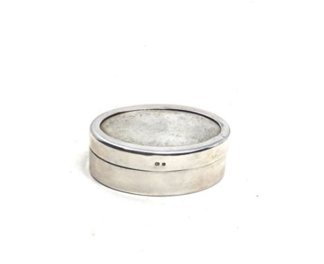 Vintage silver pill / snuff box birmingham silver hallmarks measures approx 6.7cm by 4cm height 2.5cm