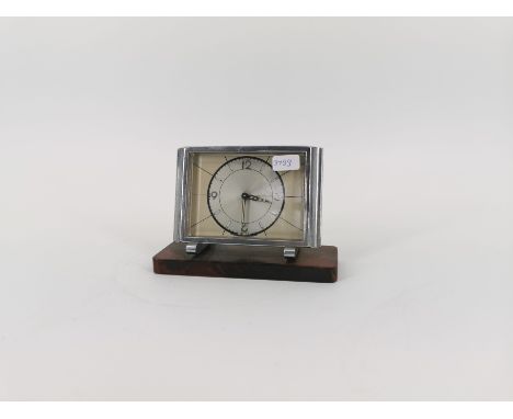 Gustav Becker/Junghans Wecker - ca aus 1920er Jahre Art Déco                                                                 