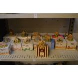 A quantity of Lilliput Lane collectors cottages, boxed.