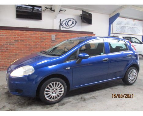 Make &amp; Model: Fiat Grande Punto Active 77Date of Reg: AV59 MMFColour: 42kcc: 1368MoT: 04-11-2021Fuel Type: PETROLMileage: