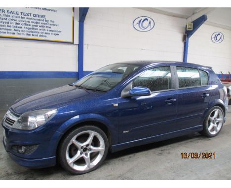 Make &amp; Model: Vauxhall Astra SRiDate of Reg: KY09 FYHColour: Bluecc: 1796MoT: 21-12-2021Fuel Type: PETROLMileage: 88kTran