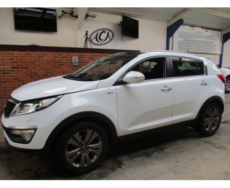 Make &amp; Model: Kia Sportage KX-3 Sat nav CRDIDate of Reg: FG61 EZRColour: Whitecc: 1995MoT: 08-04-2021Fuel Type: DIESELMil