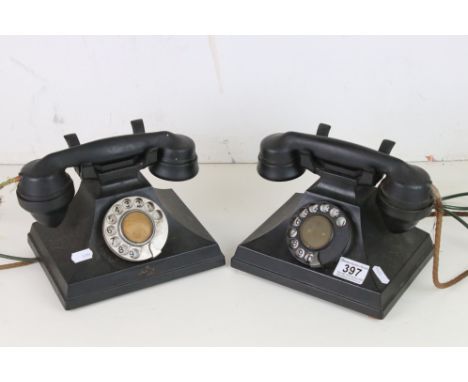 Two vintage Siemens telephones. 
